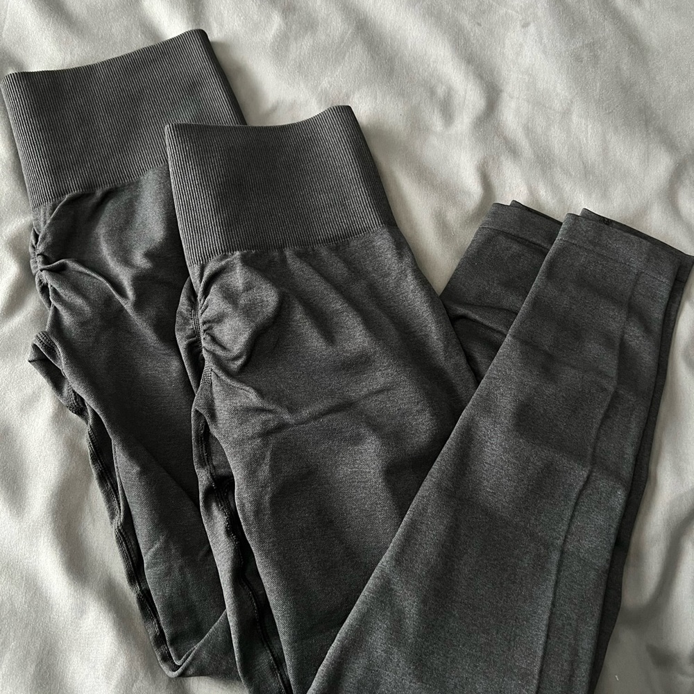 AOXJOX butt scrunch leggings